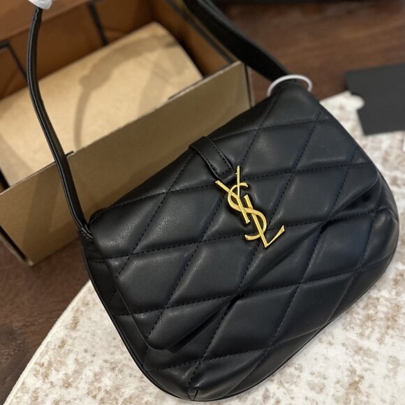 Yves Saint Laurent Chain Bags, Wallets - Picture 1 of 7